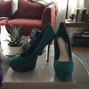 Bakers "Melina" size 8.5 Teal